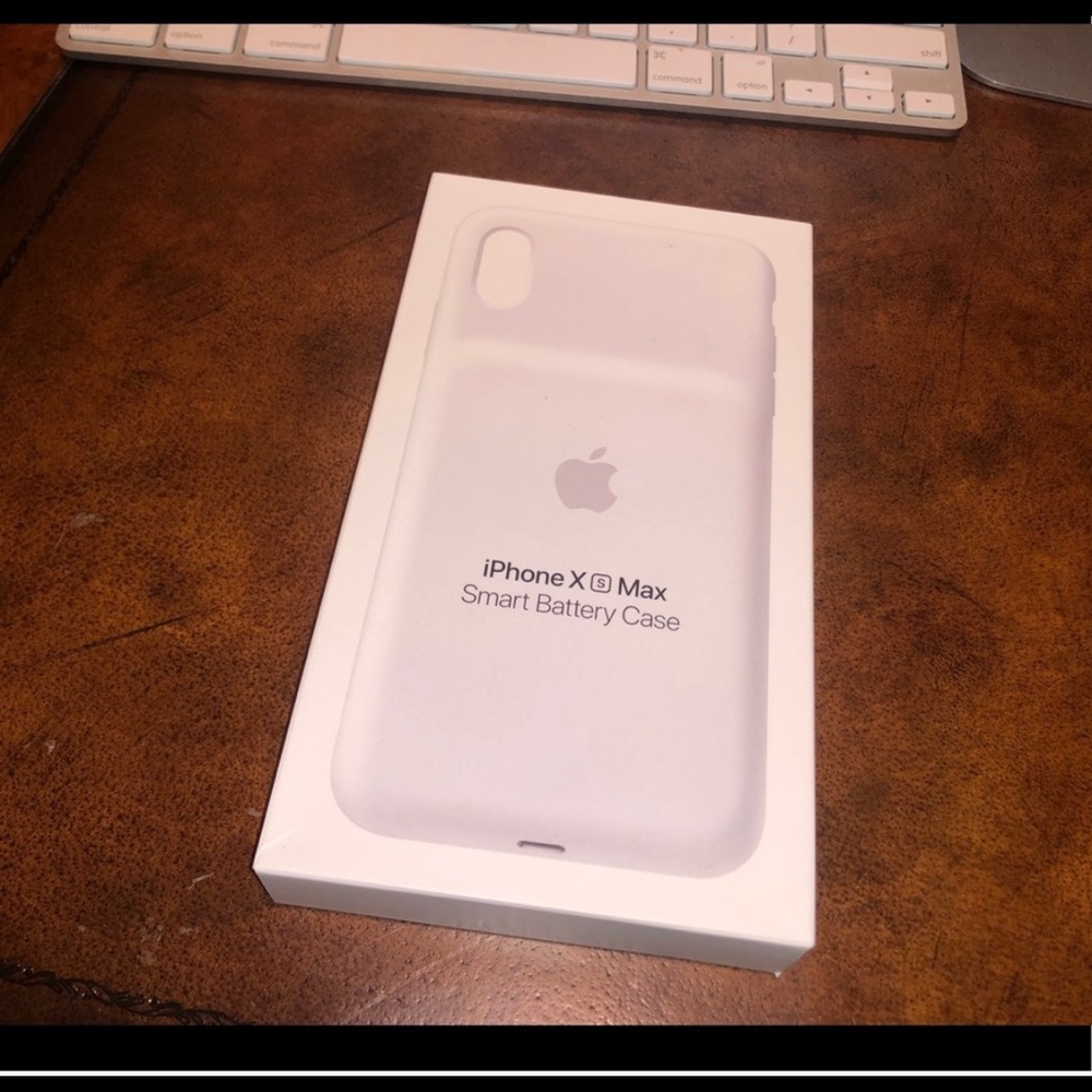 iPhone XS Max smart battery case